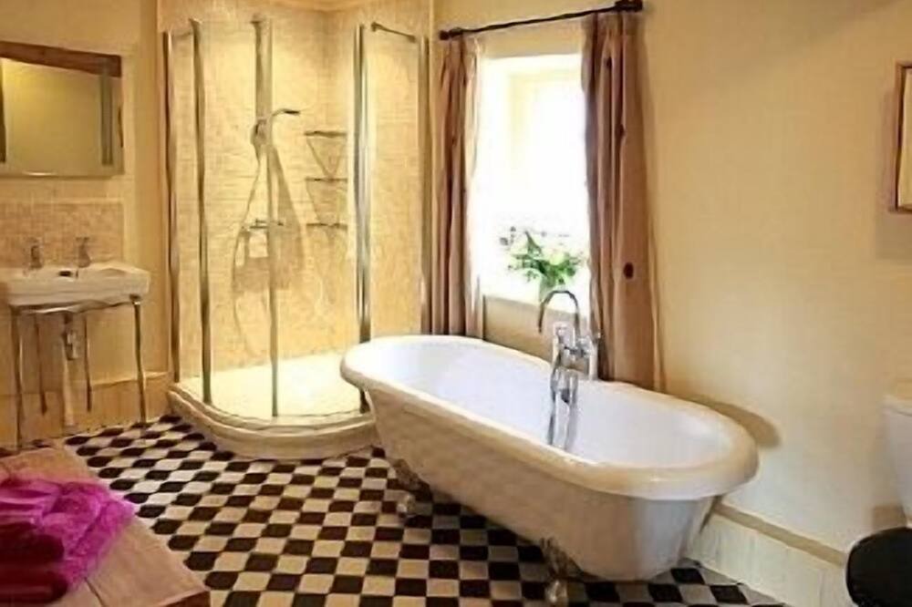 Photo of Bathroom in Appletreewick