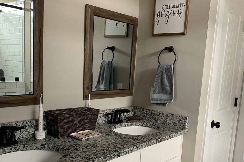 Photo of Bathroom in Arvonia