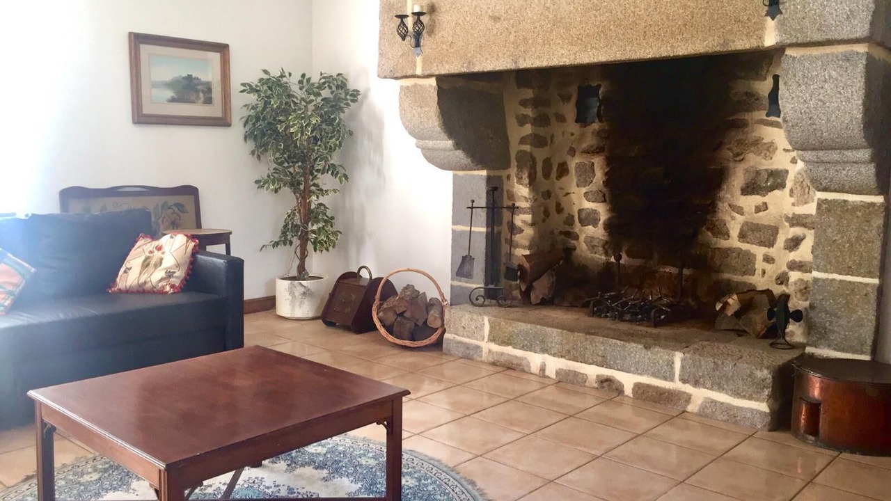 Photo of Livingroom in Saint-Georges-de-Reintembault