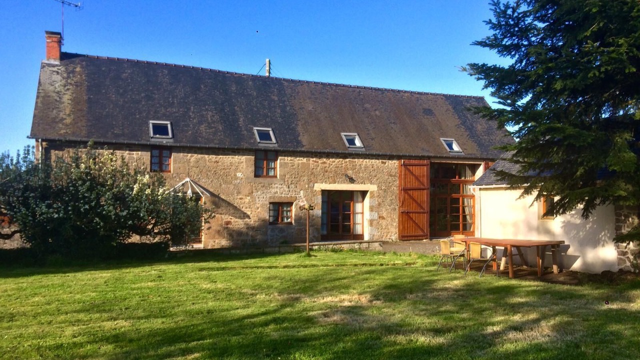 Photo of Outdoor in Saint-Georges-de-Reintembault