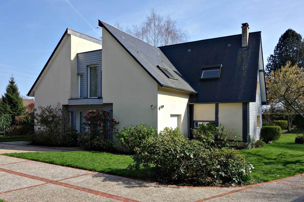 Photo of Outdoor in Saint-Martin-du-Vivier