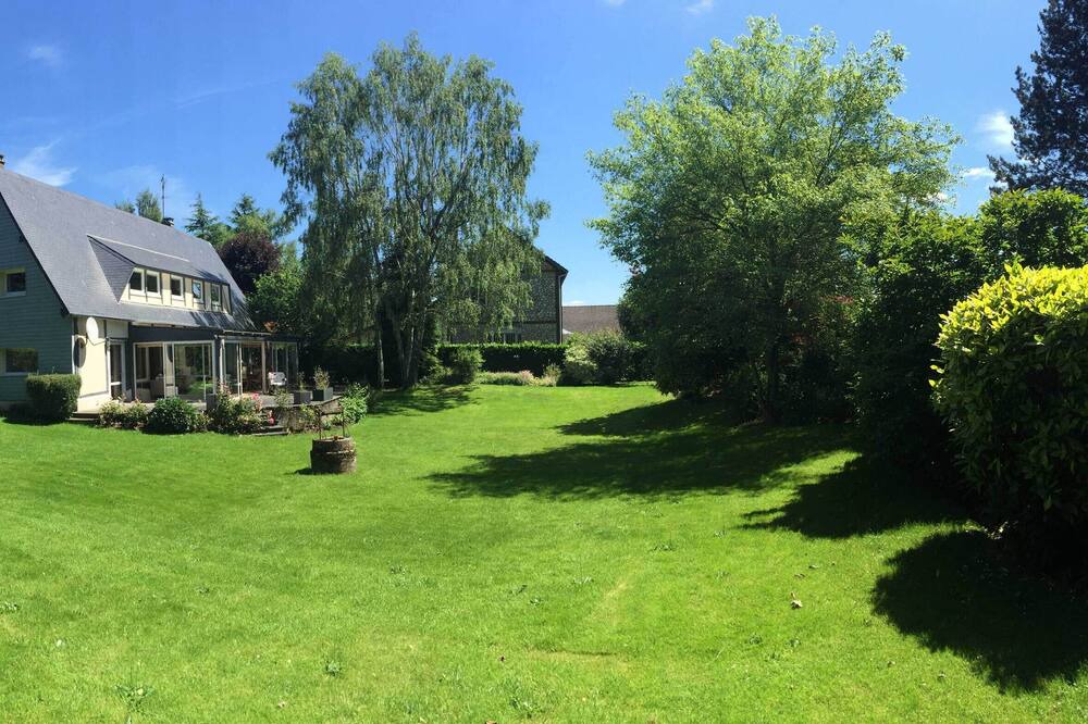 Photo of Outdoor in Saint-Martin-du-Vivier