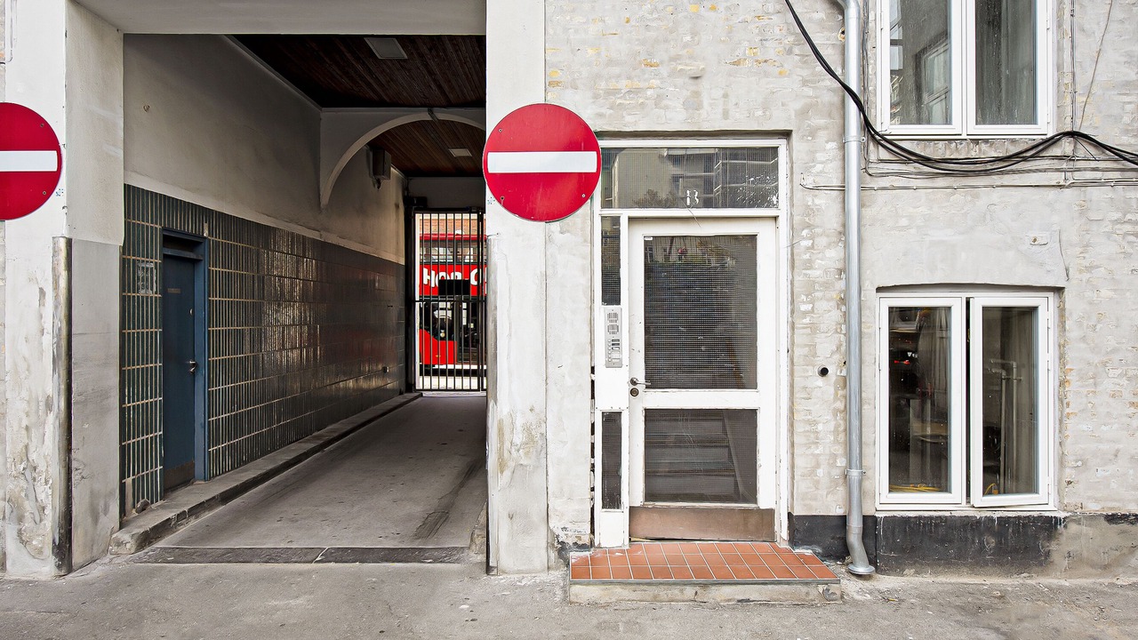 Photo of Outdoor in Nyhavn - Amalienborg