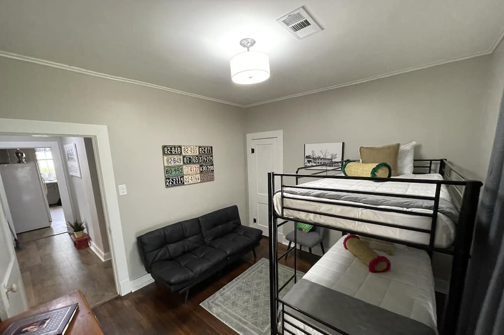 Photo of Bedroom in Crossett