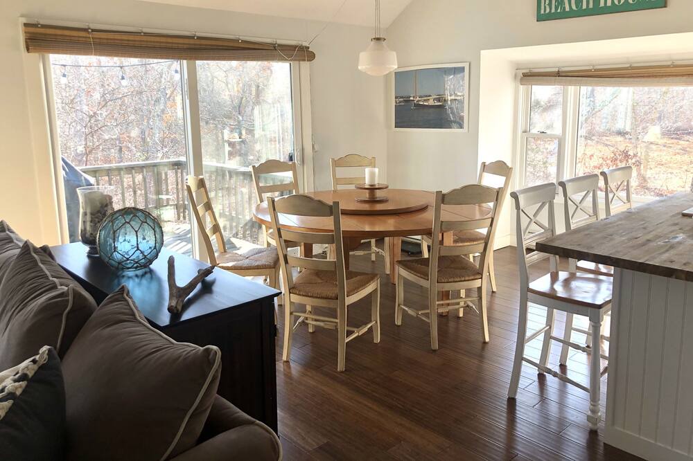 Photo of Livingroom in Edgartown