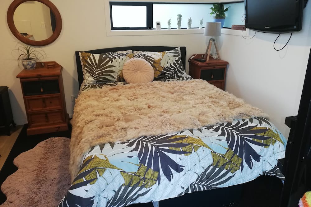 Photo of Bedroom in Waihi