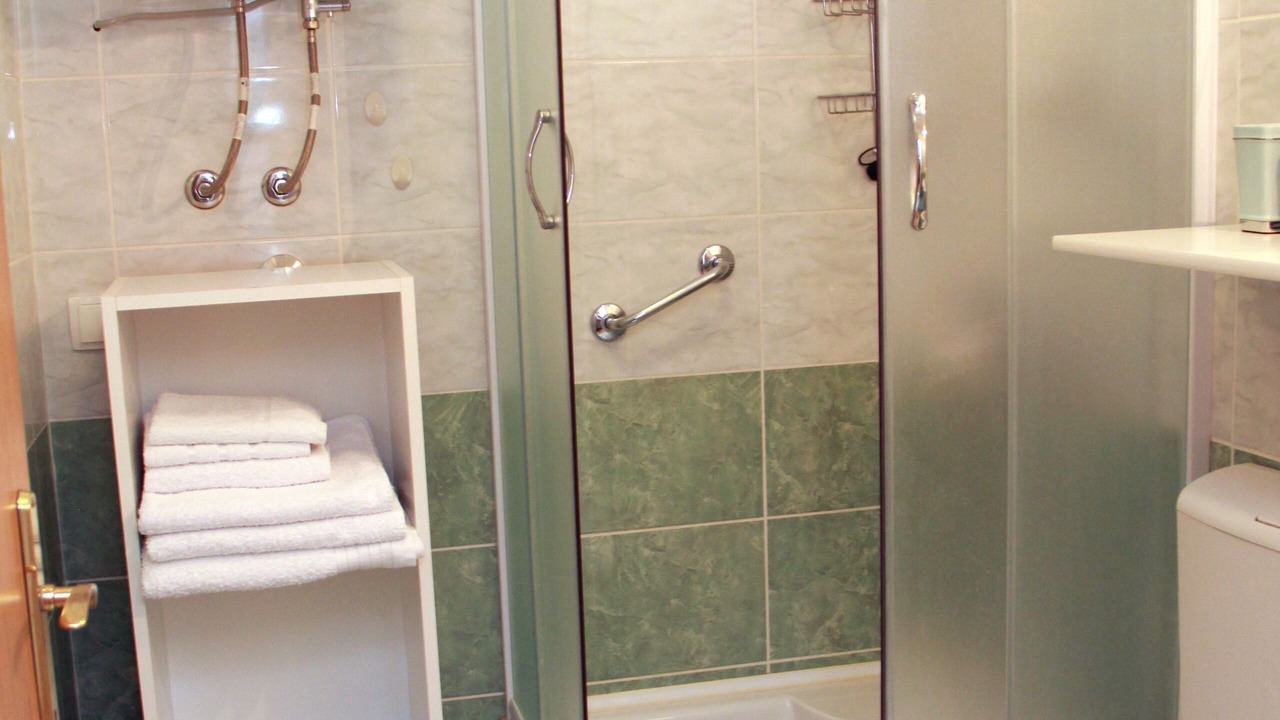 Photo of Bathroom in Grad