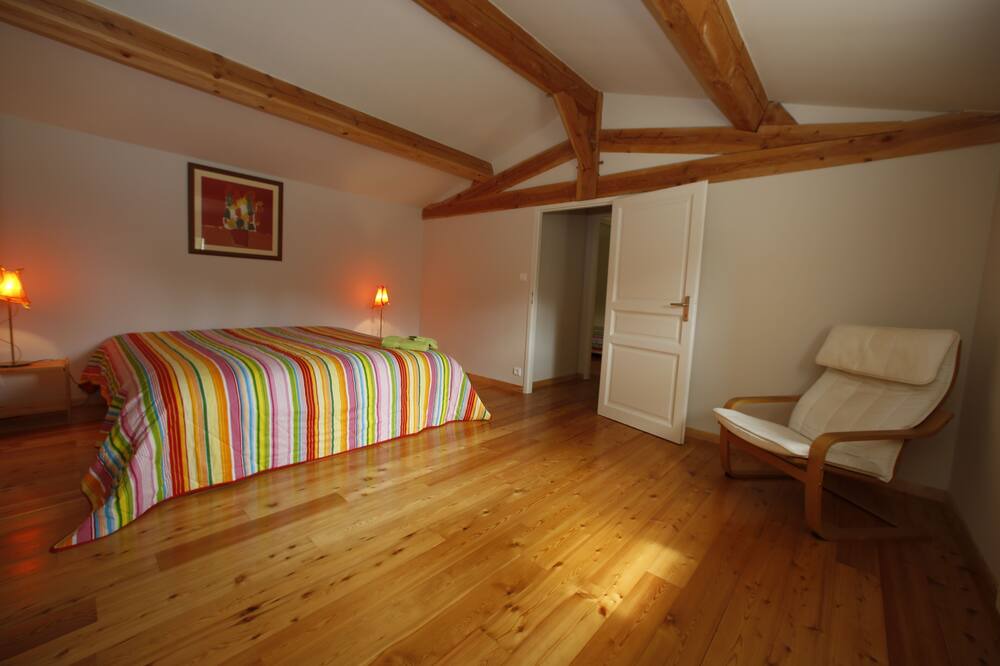 Photo of Bedroom in Roquecor