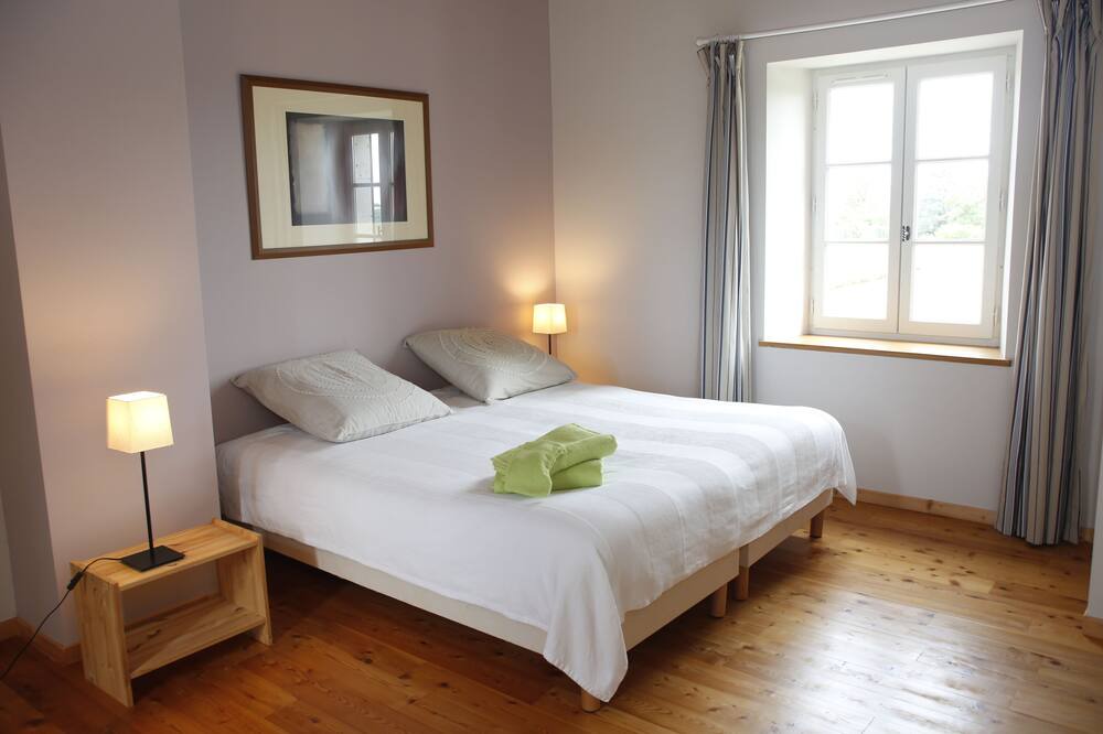 Photo of Bedroom in Roquecor