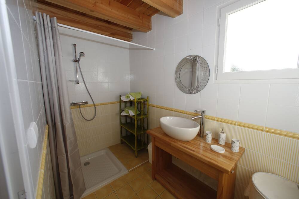 Photo of Bathroom in Roquecor