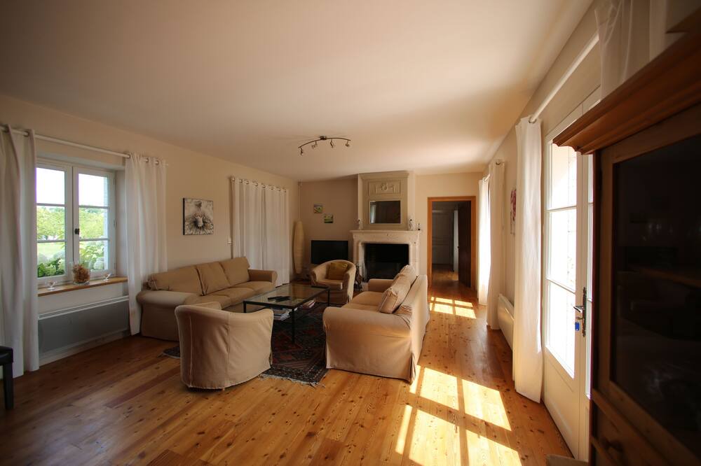 Photo of Livingroom in Roquecor