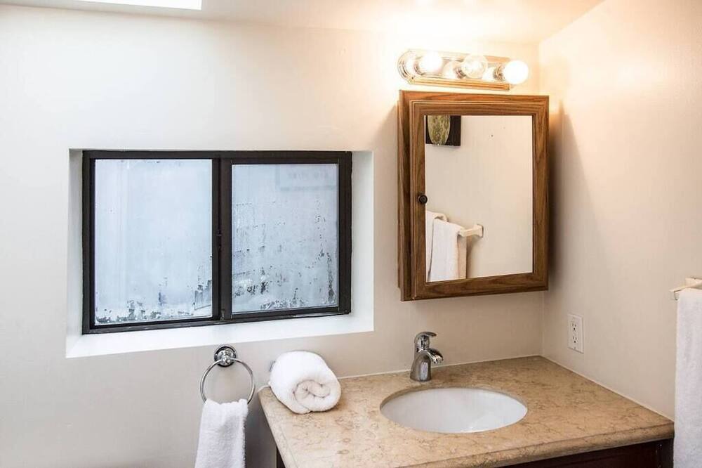 Photo of Bathroom in Green Lake