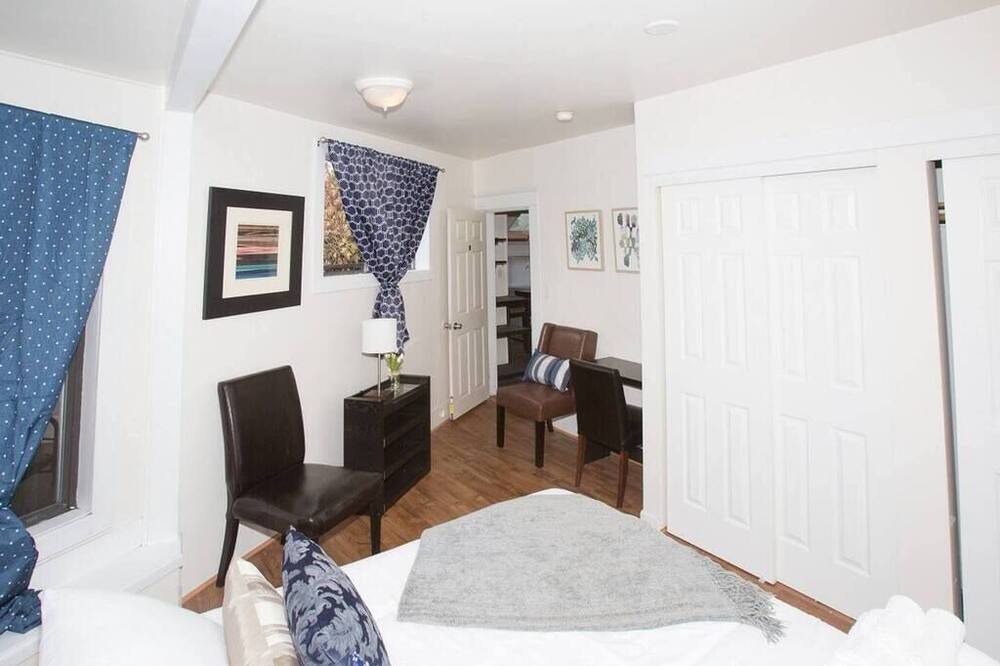 Photo of Bedroom in Green Lake