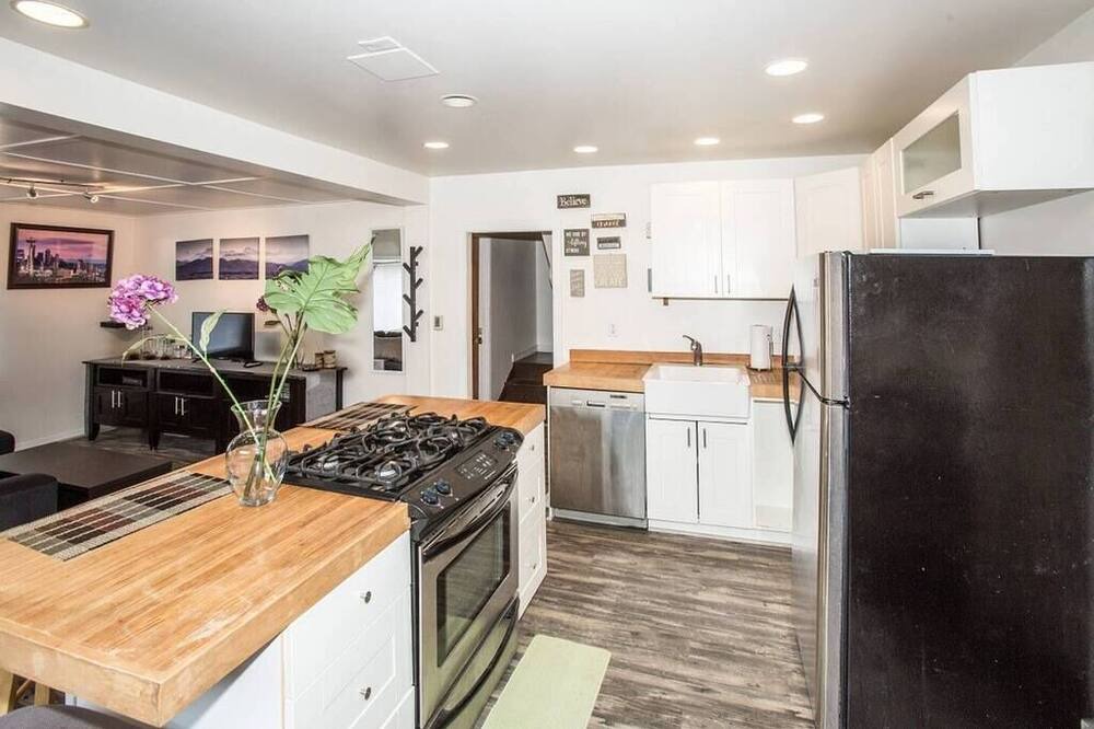 Photo of Kitchen in Green Lake