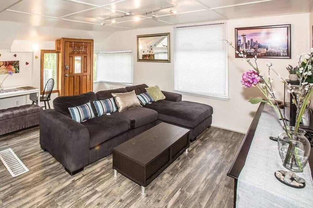 Photo of Livingroom in Green Lake