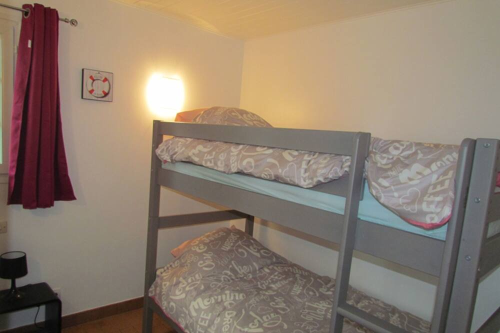 Photo of Bedroom in Royville