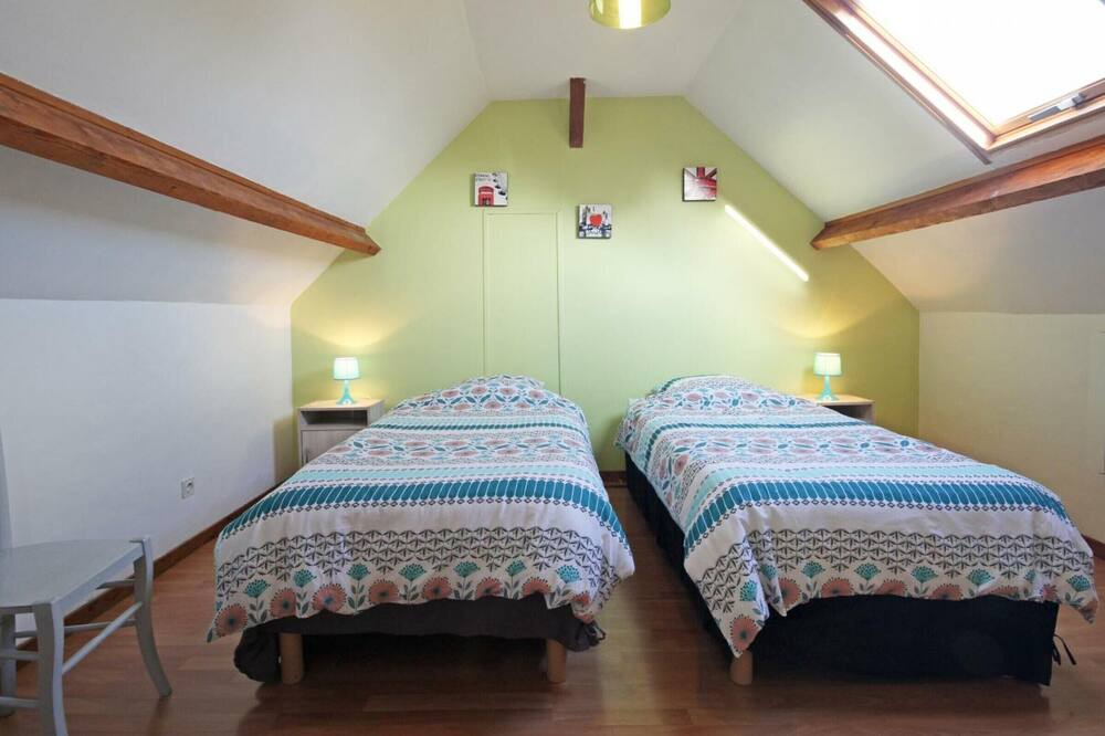 Photo of Bedroom in Royville