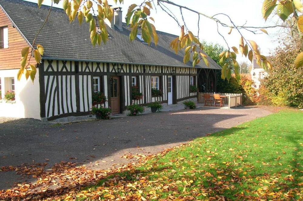 Photo of Outdoor in Royville