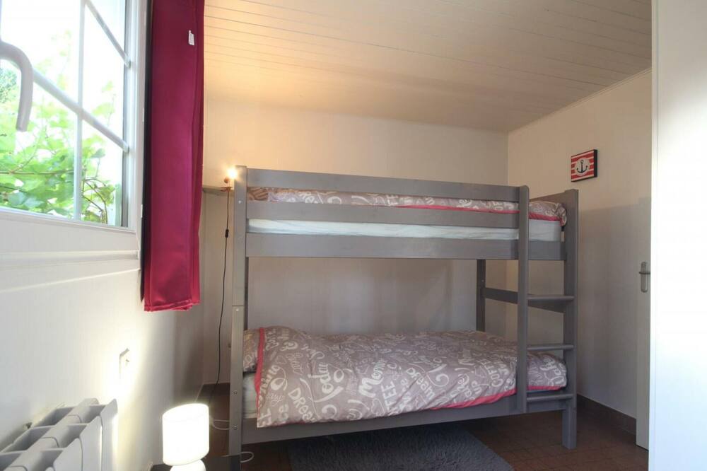 Photo of Bedroom in Royville