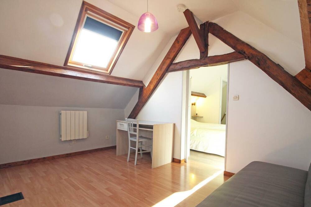 Photo of Bedroom in Royville