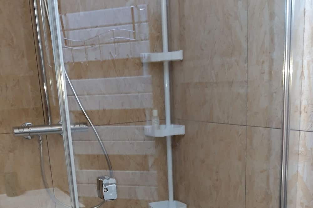 Photo of Bathroom in Etreville