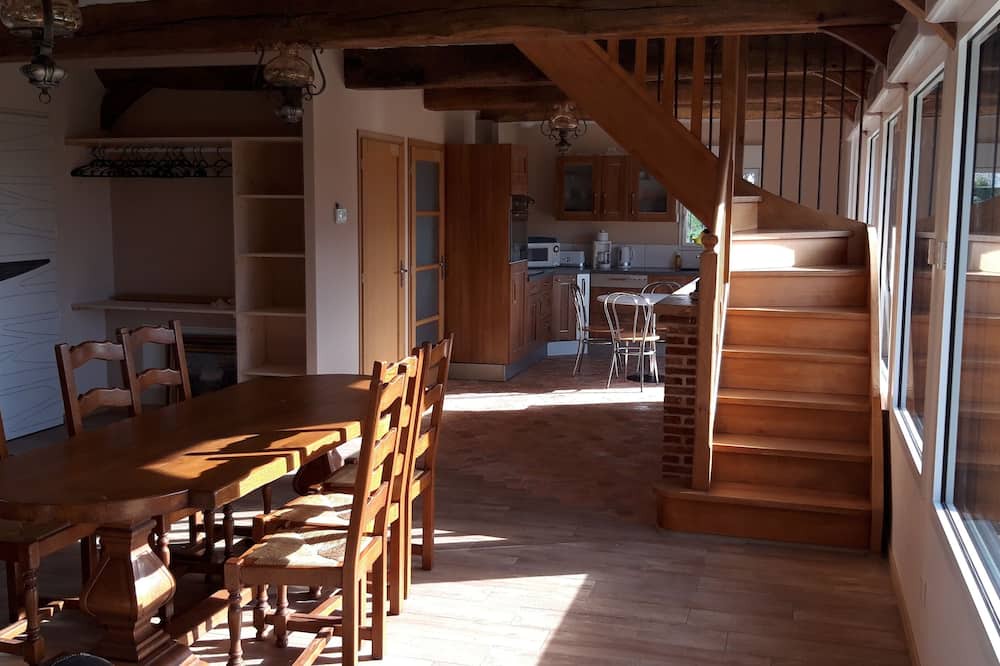 Photo of Kitchen in Etreville