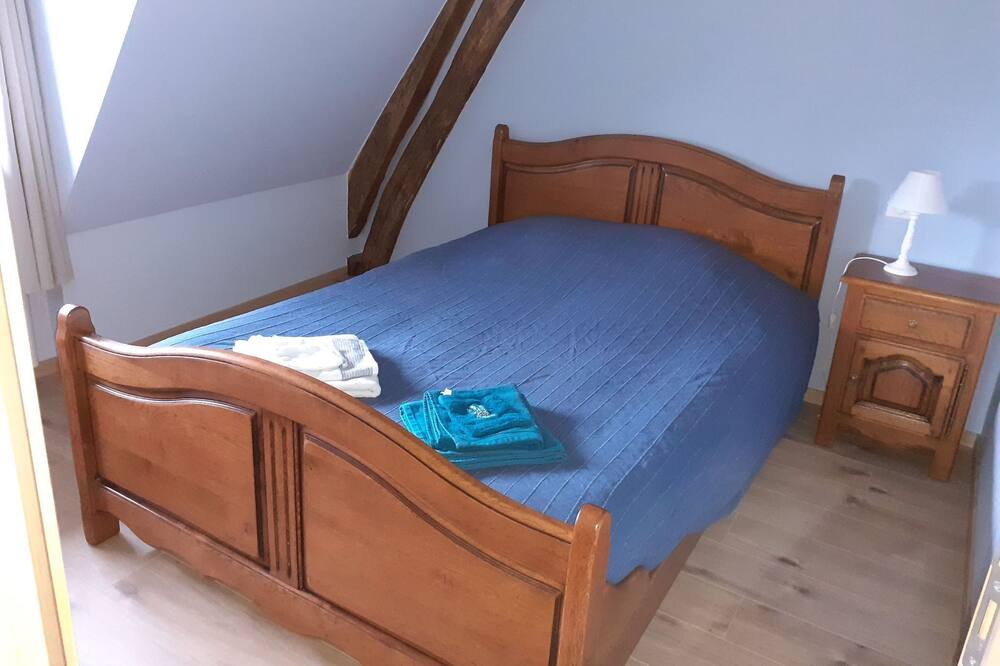 Photo of Bedroom in Etreville