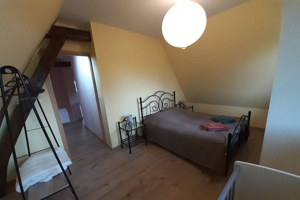 Photo of Bedroom in Etreville