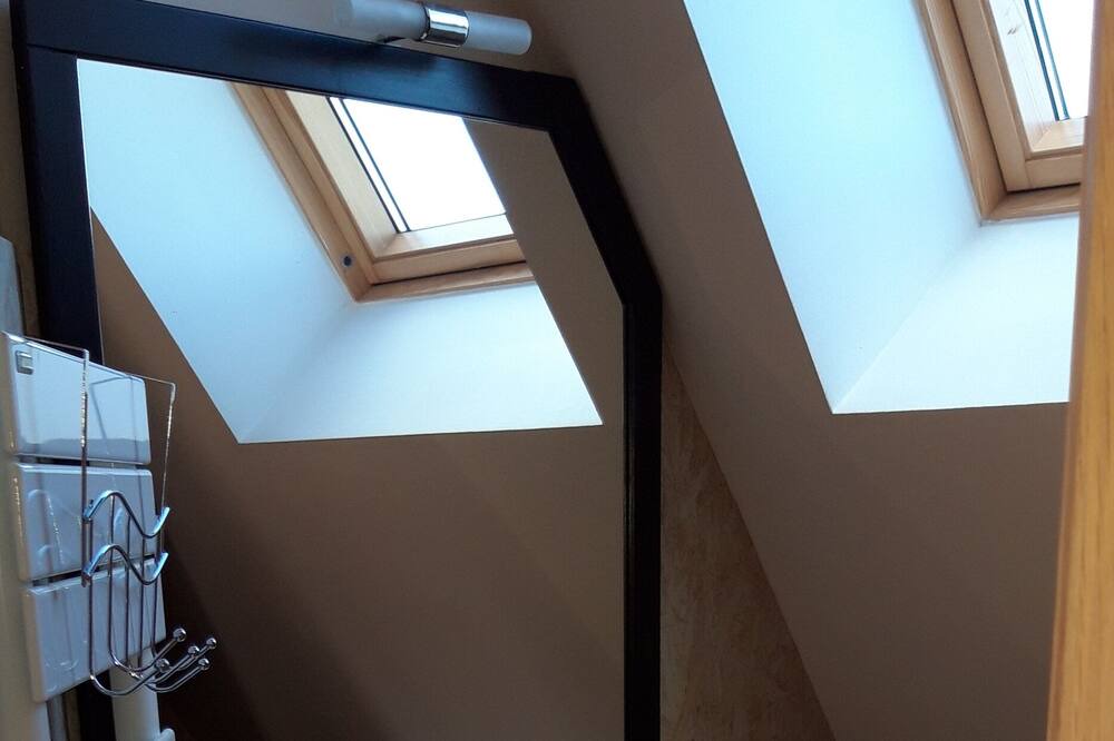 Photo of Bathroom in Etreville