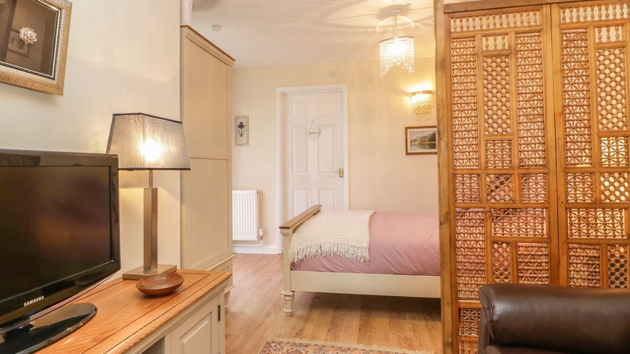 Photo of Others in Sidcot