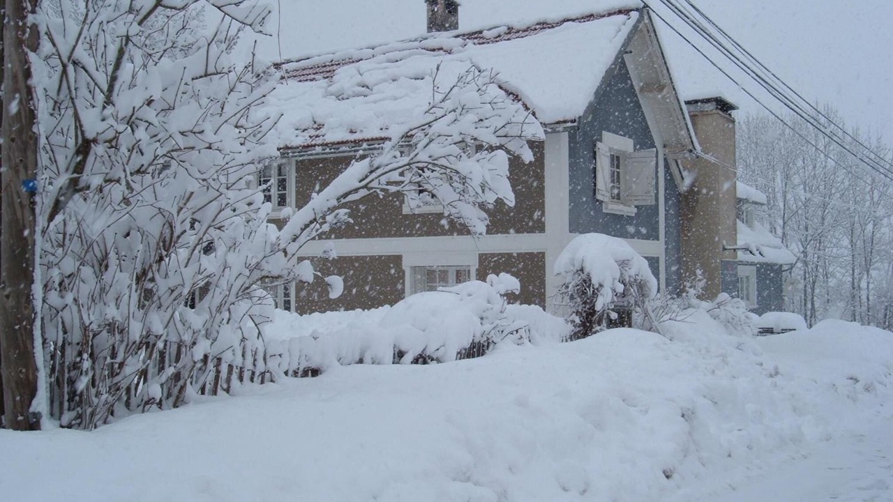 Photo of Outdoor in Campan
