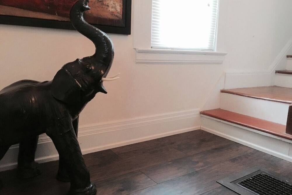 Photo of Bedroom in Englewood