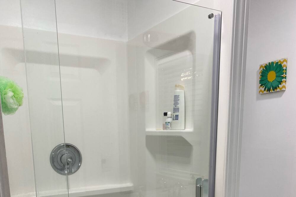 Photo of Bathroom in Englewood