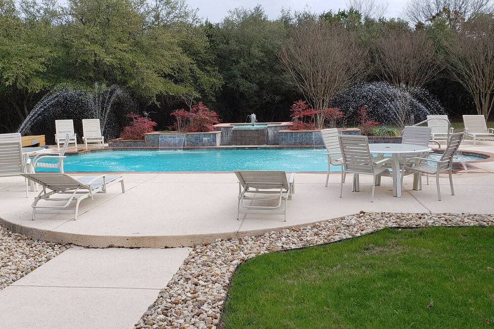 Photo of Outdoor in Liberty Hill