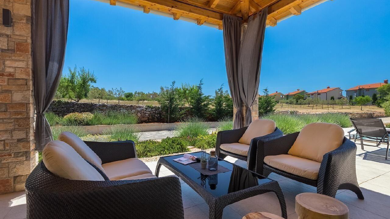 Photo of Patio Balcony in Galizana
