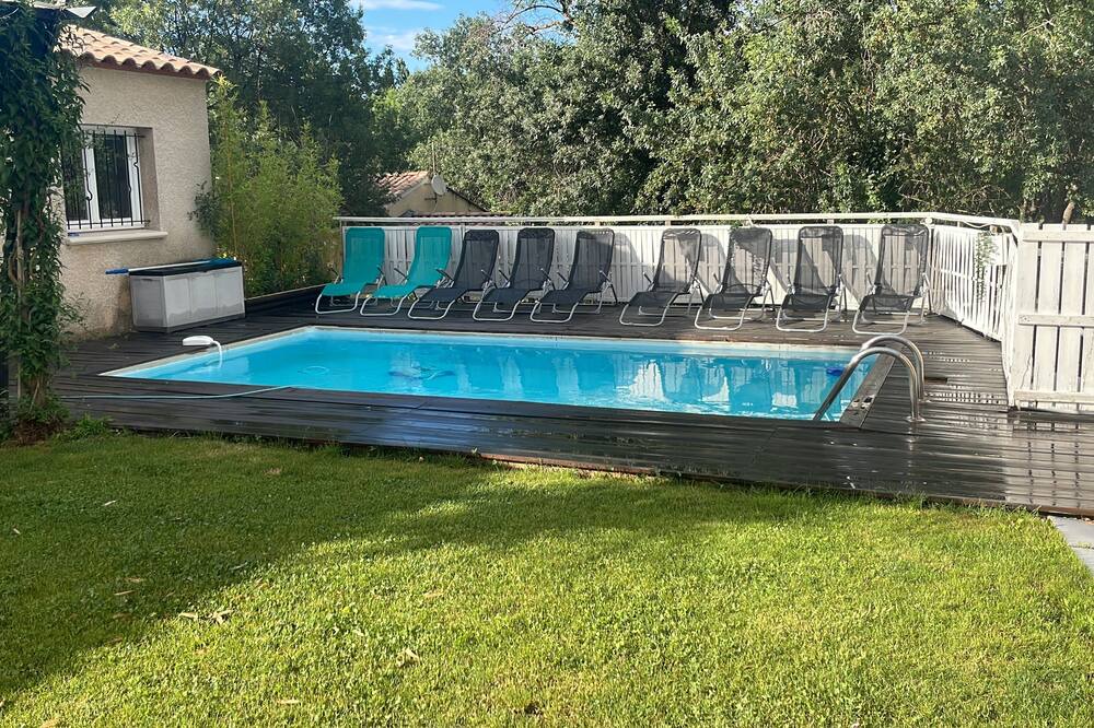 Photo of Outdoor in Saint-Come-et-Maruejols