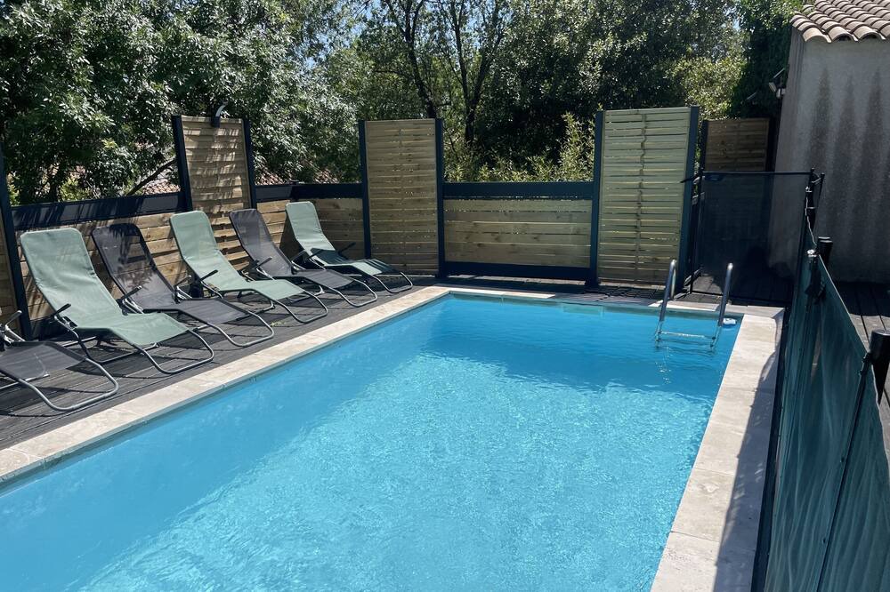 Photo of Outdoor in Saint-Come-et-Maruejols
