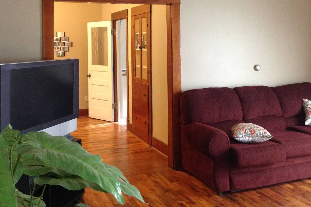 Photo of Bedroom in Alma