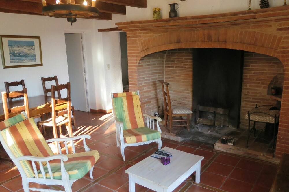 Photo of Bedroom in L'Honor-de-Cos