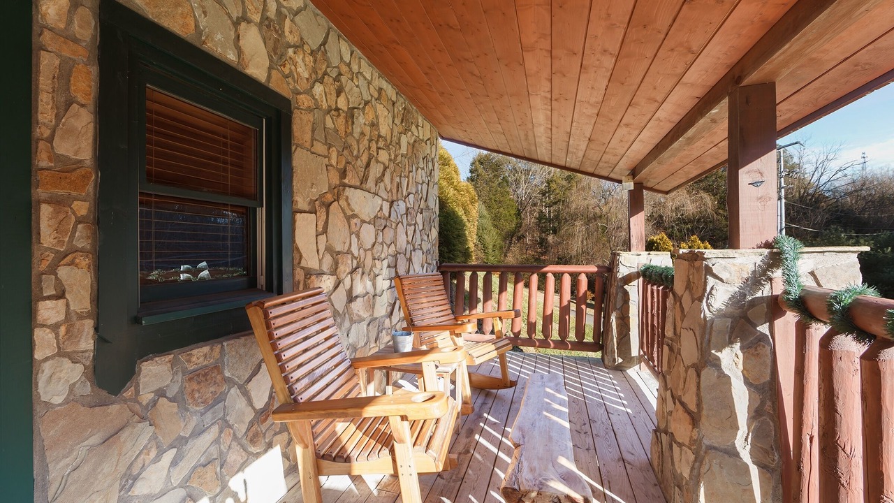Photo of Patio Balcony in Sevierville