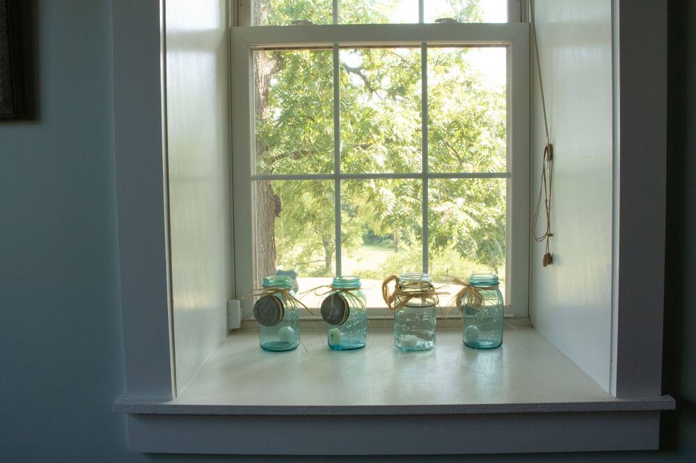 Photo of Bedroom in New Midway