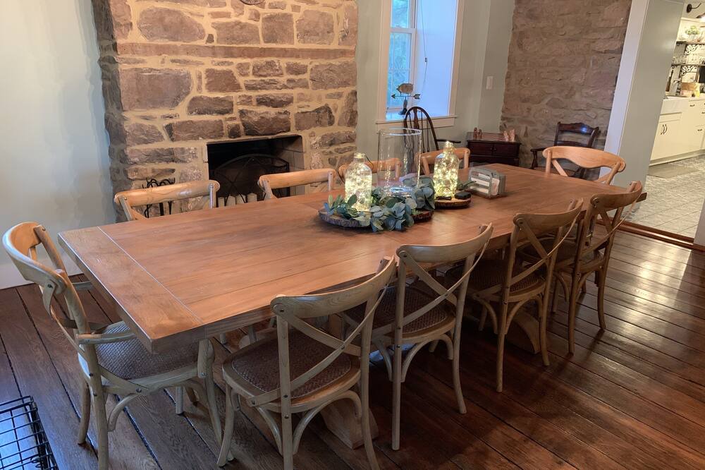 Photo of Kitchen in New Midway