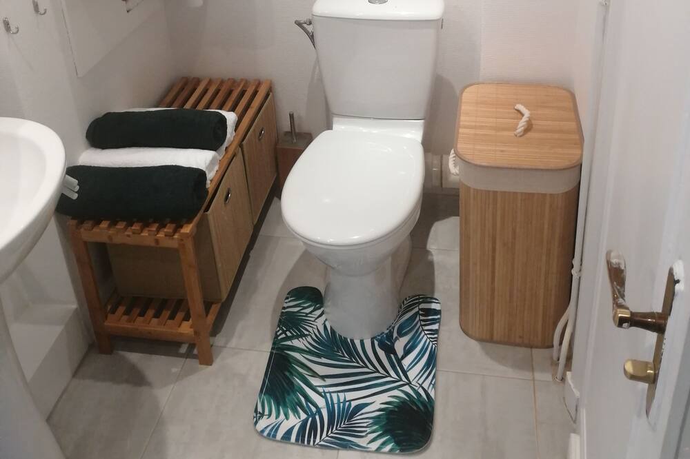 Photo of Bathroom in Carnac