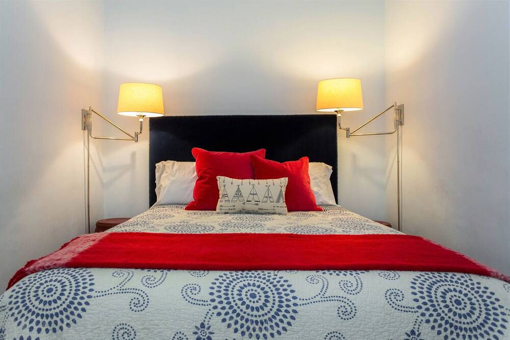 Photo of Bedroom in Bucktown