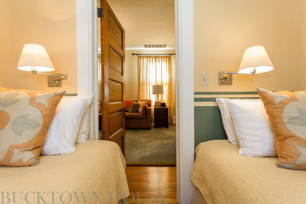Photo of Bedroom in Bucktown