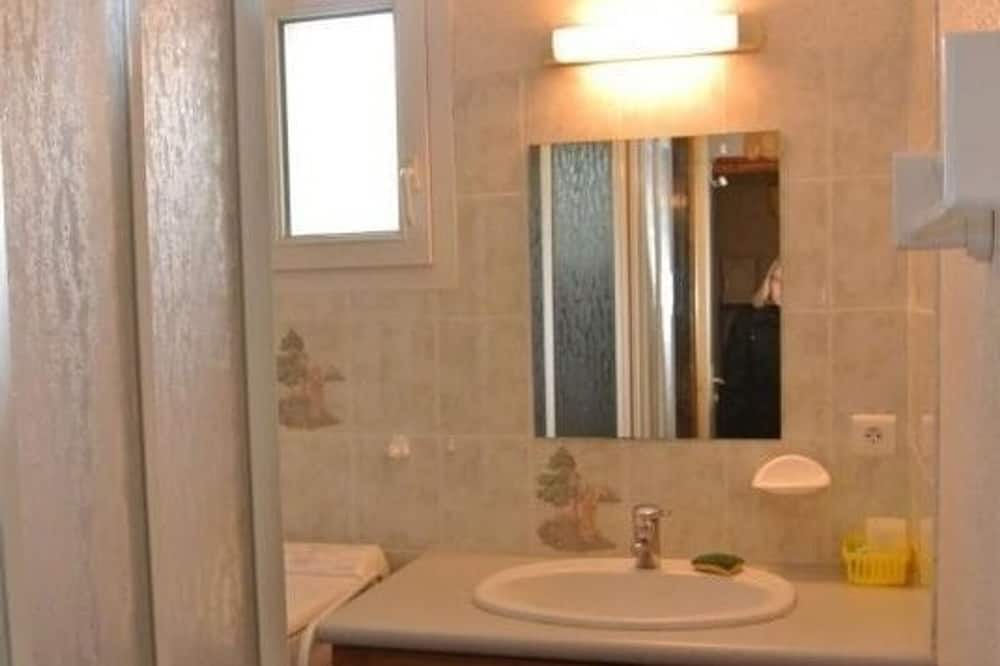 Photo of Bathroom in Molles