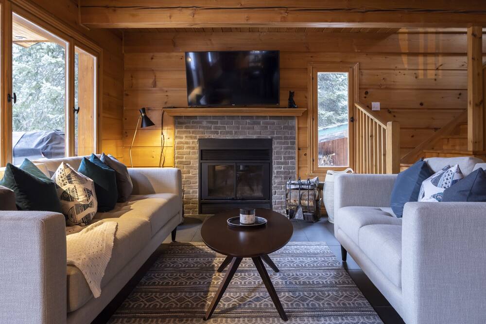 Photo of Livingroom in Lac-Superieur