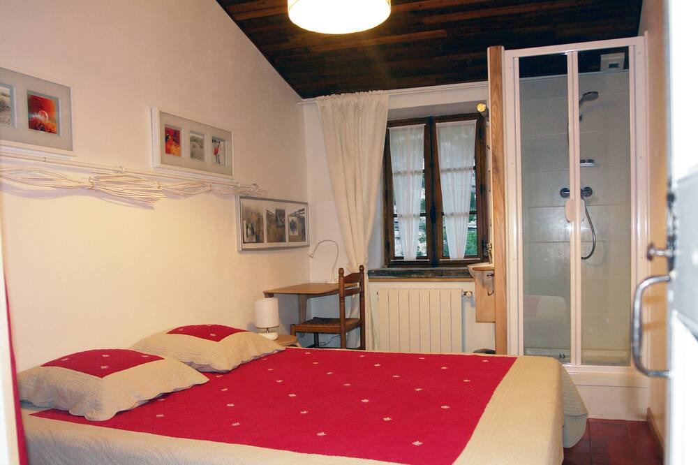 Photo of Bedroom in Gornies