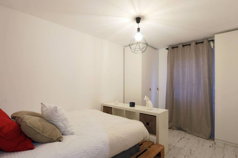 Photo of Bedroom in Notre-Dame-d'Oe