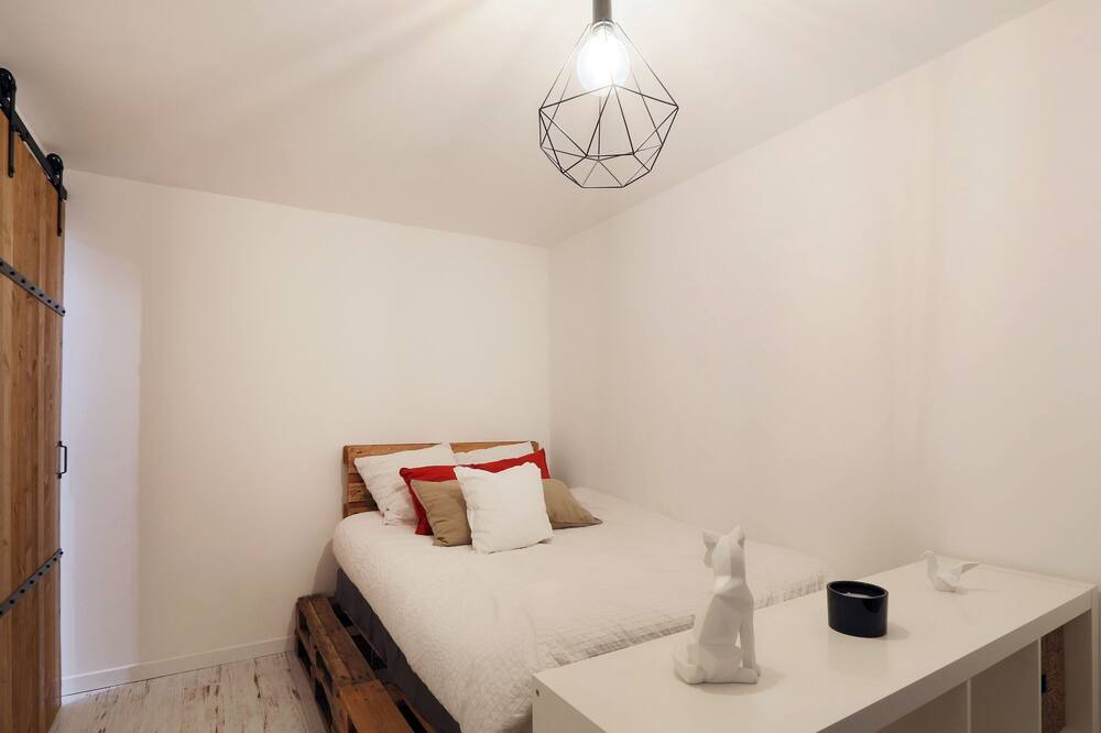 Photo of Bedroom in Notre-Dame-d'Oe
